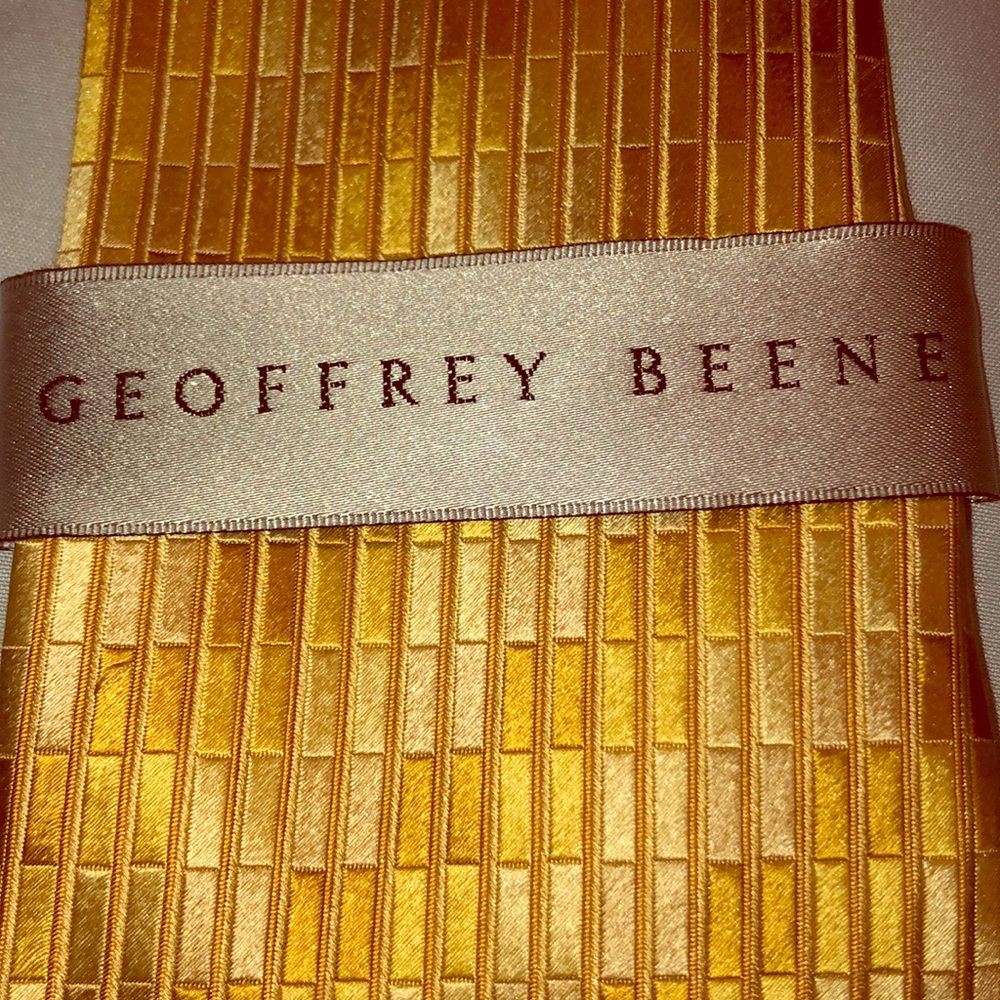 Classic 100% silk tie